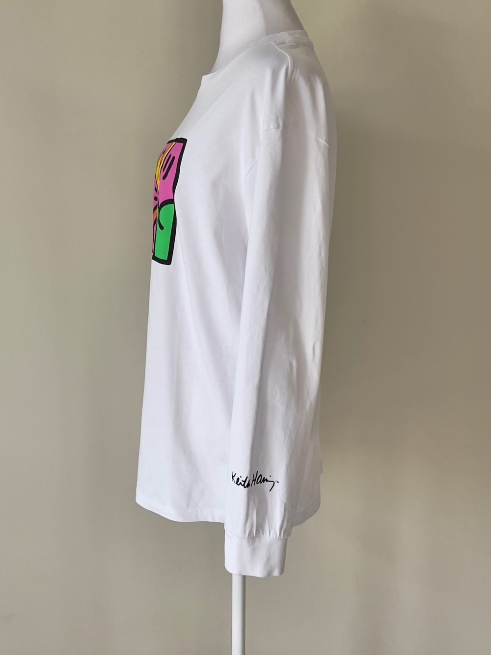 Keith Haring X H&M White Long-Sleeve a Colorful Pop-Art Torso Print on the Chest - Picture 3 of 8